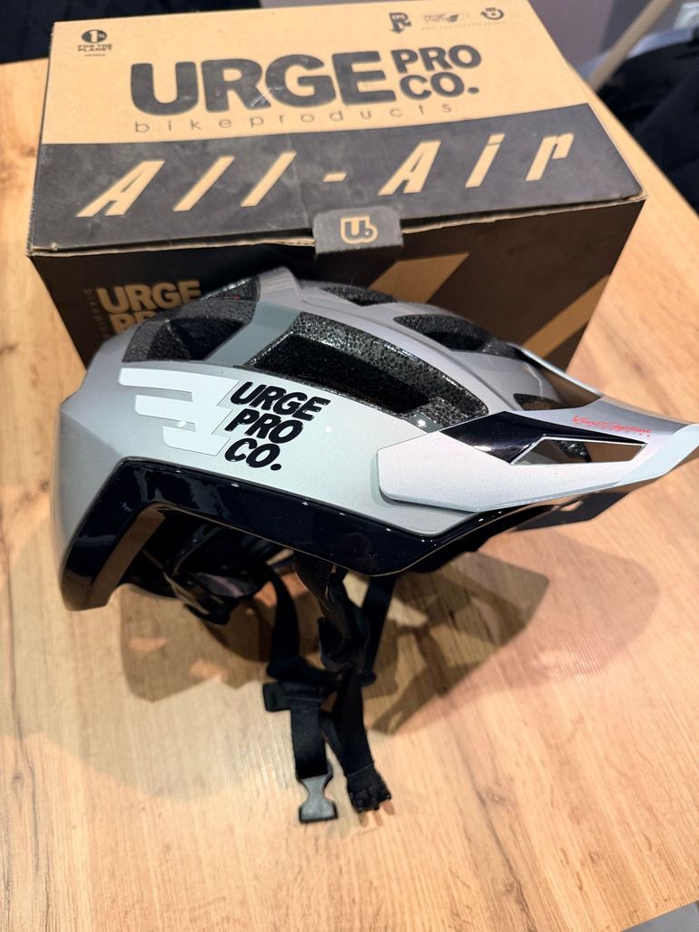 Używany urge All Air Helmet bike — zdjęcie 3 z 4