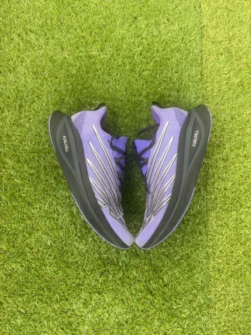 Used New Balance Supercomp Elite V3 bike — image 1 of 5