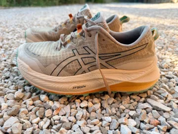 Used Asics Trabuco Max 3 bike — image 1 of 4