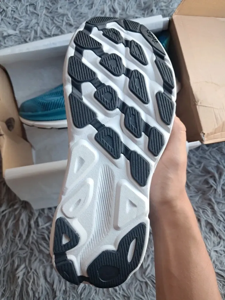 Used Hoka Clifton 9 bike — image 6 of 7