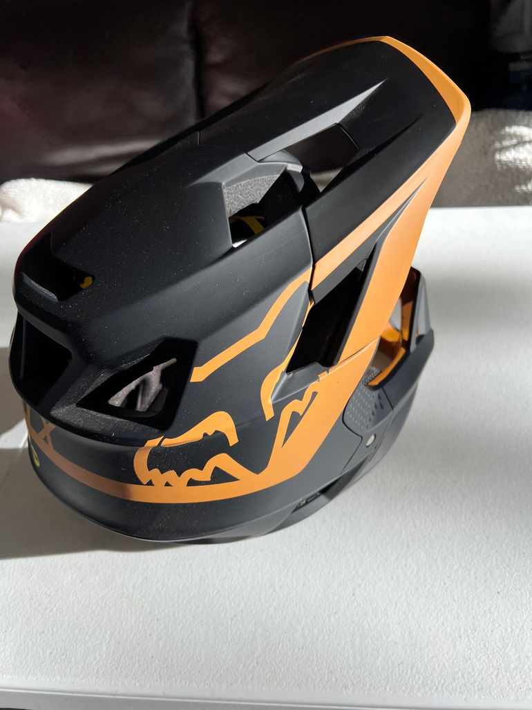 Used Fox Racing Proframe Full Face Helmet bike — image 4 of 6