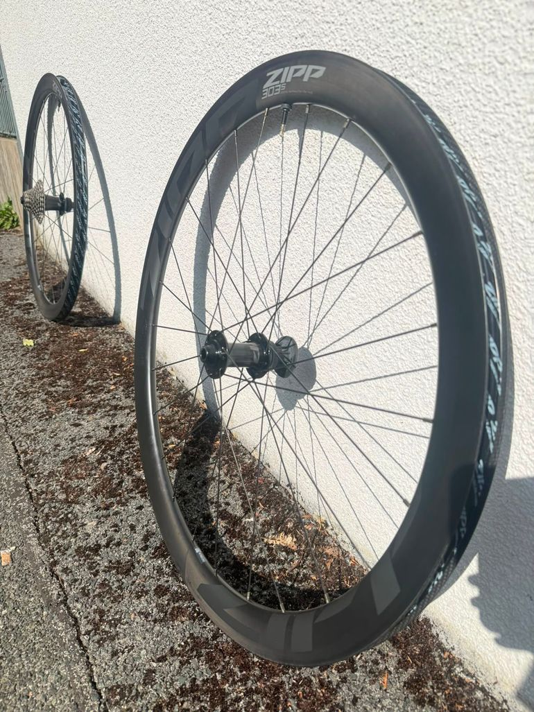 Używany Zipp 303S Wheels bike — zdjęcie 5 z 14