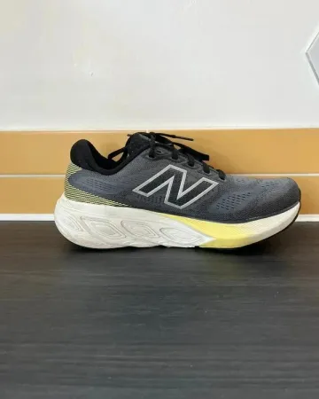 Used New Balance Fresh Foam x880 v15 bike — image 10 of 13