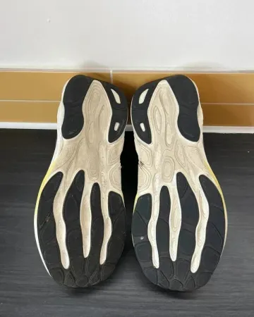Used New Balance Fresh Foam x880 v15 bike — image 5 of 13