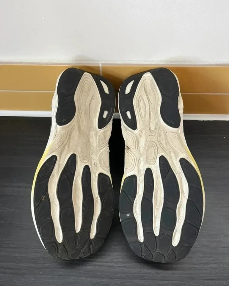 Used New Balance Fresh Foam x880 v15 bike — image 5 of 13
