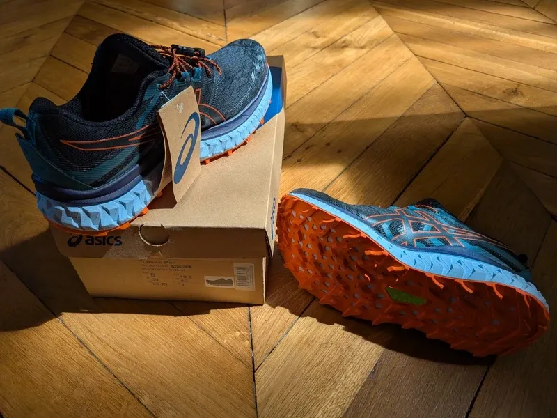 Used Asics Trabucco Max Running Shoes