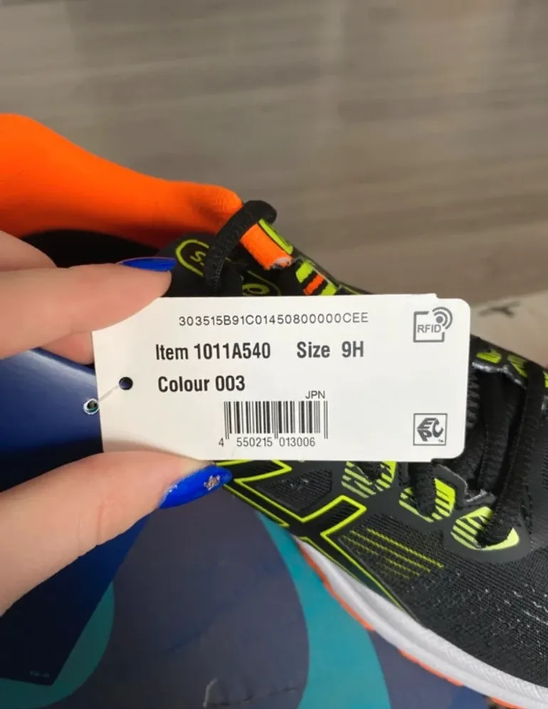 Used Asics Running Shoes bike — image 6 of 7