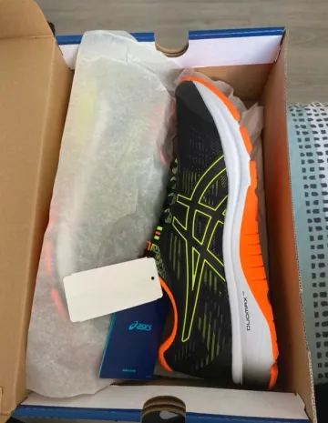 Used Asics Running Shoes bike — image 1 of 7
