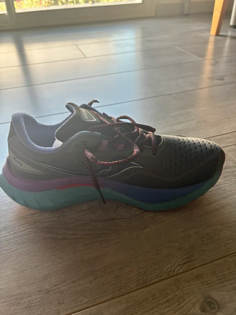 Used Saucony Endorphin Speed 4 bike — image 4 of 11