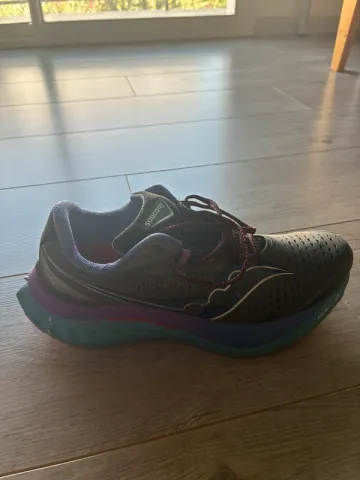 Used Saucony Endorphin Speed 4 bike — image 8 of 11