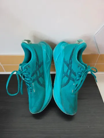 Used Asics Novablast 5 bike — image 4 of 13