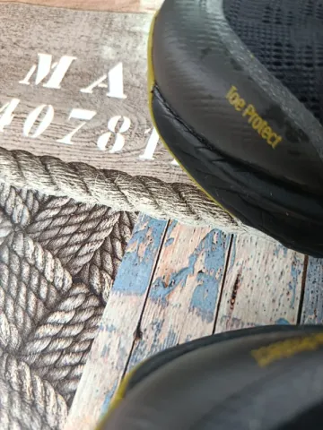 New Balance Hierro bike d'occasion — image 7 sur 8