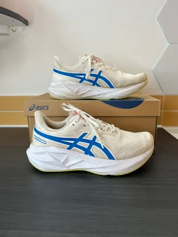 Used Asics Novablast 5 bike — image 1 of 7
