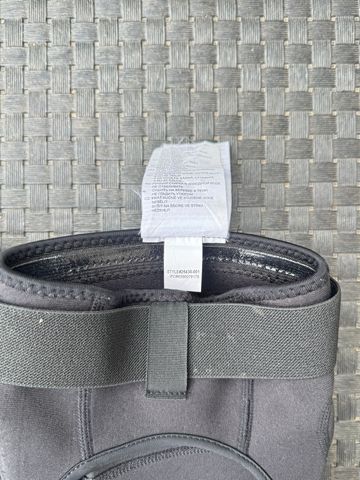 Used Fox Launch Knee Guard bike — image 3 of 6