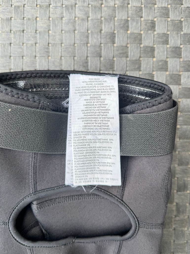 Used Fox Launch Knee Guard bike — image 4 of 6