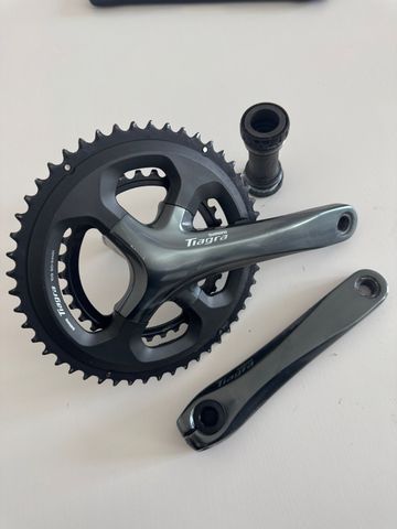 Tweedehands Shimano TIAGRA 10s Crankset 2010 Drivetrain & Pedals