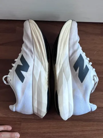 Použité New Balance FuelCell SuperComp Elite v5 bike — obrázek 3 z 15