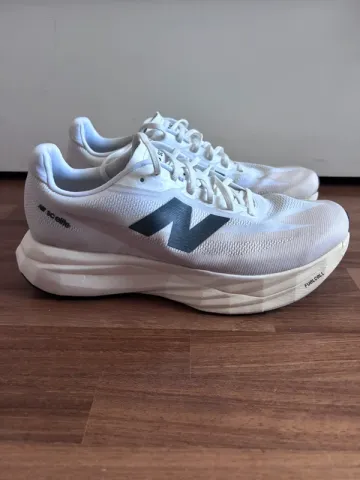 Použité New Balance FuelCell SuperComp Elite v5 bike — obrázek 1 z 15