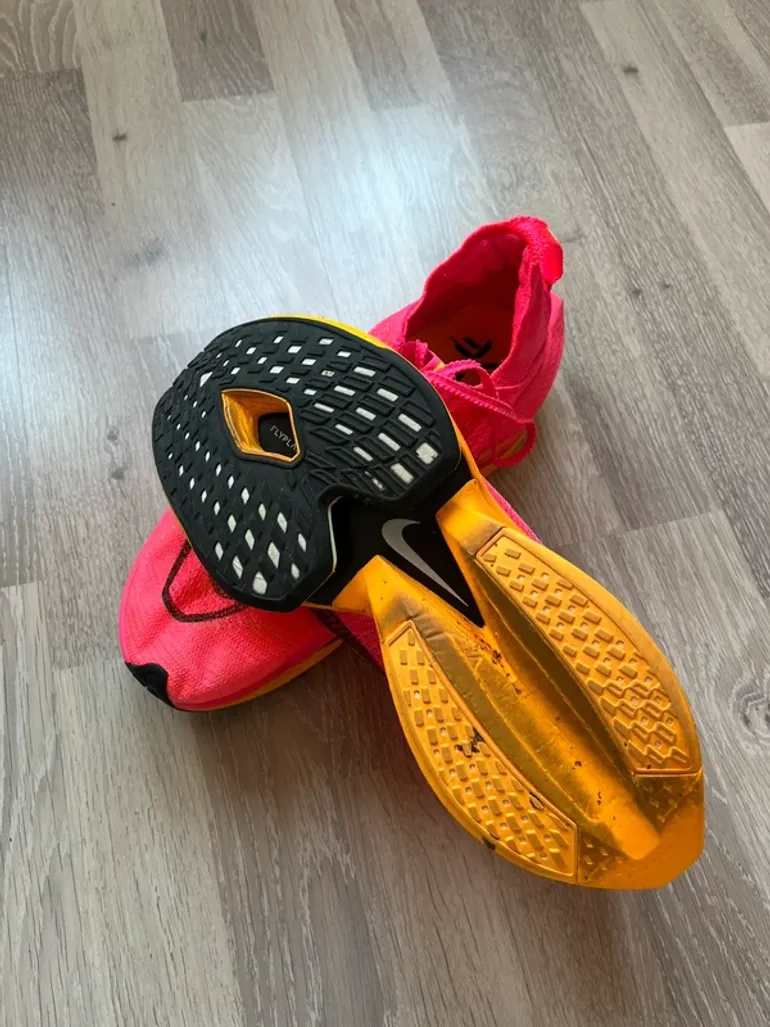 Used Nike Air Zoom Alphafly Next% 2 bike — image 3 of 3