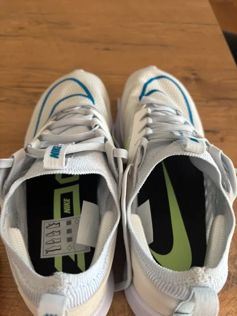 Used Nike Zoom Fly 4 bike — image 4 of 7