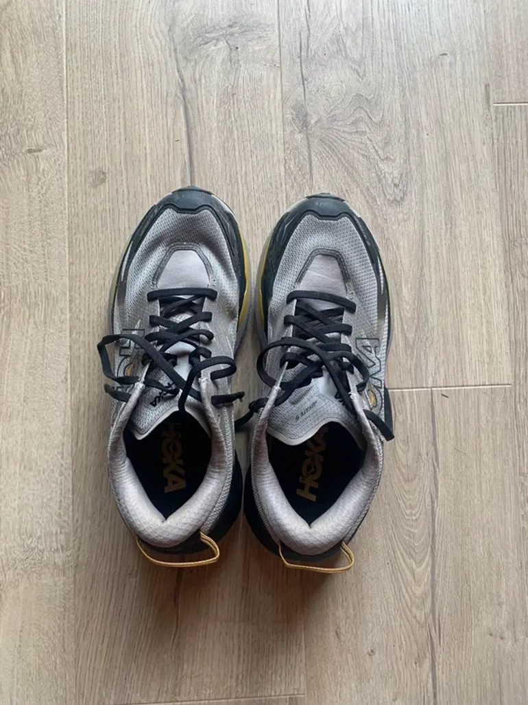 Used Hoka Mafate 5 bike — image 2 of 4
