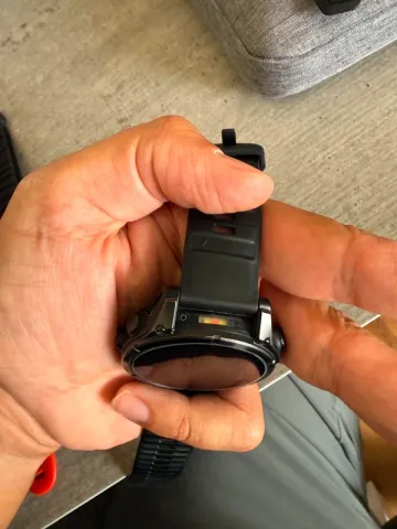 Used Garmin Fēnix 8 AMOLED 47 mm bike — image 4 of 7