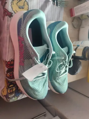 Hoka Laufschuhe bike usato — immagine 1 di 3