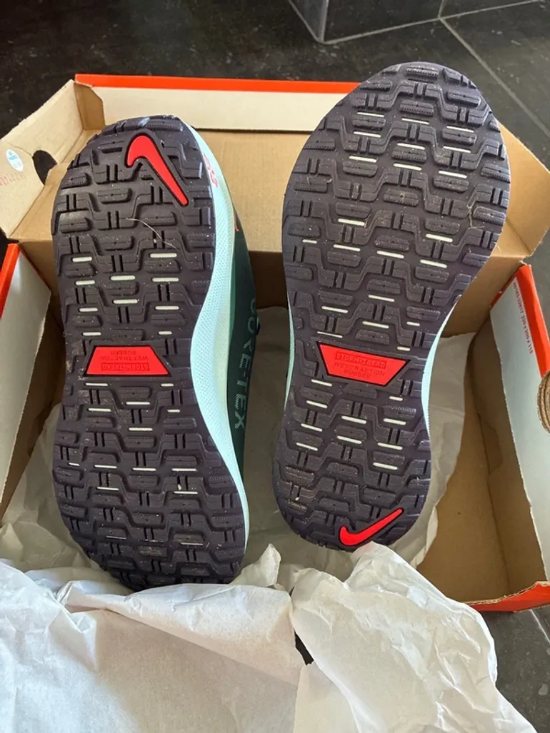 Nike Reactx Infinity RN4 Goretex bike d'occasion — image 2 sur 4