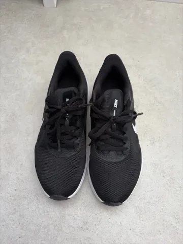 Brugt Nike Walking / Running Shoes bike — billede 2 af 2