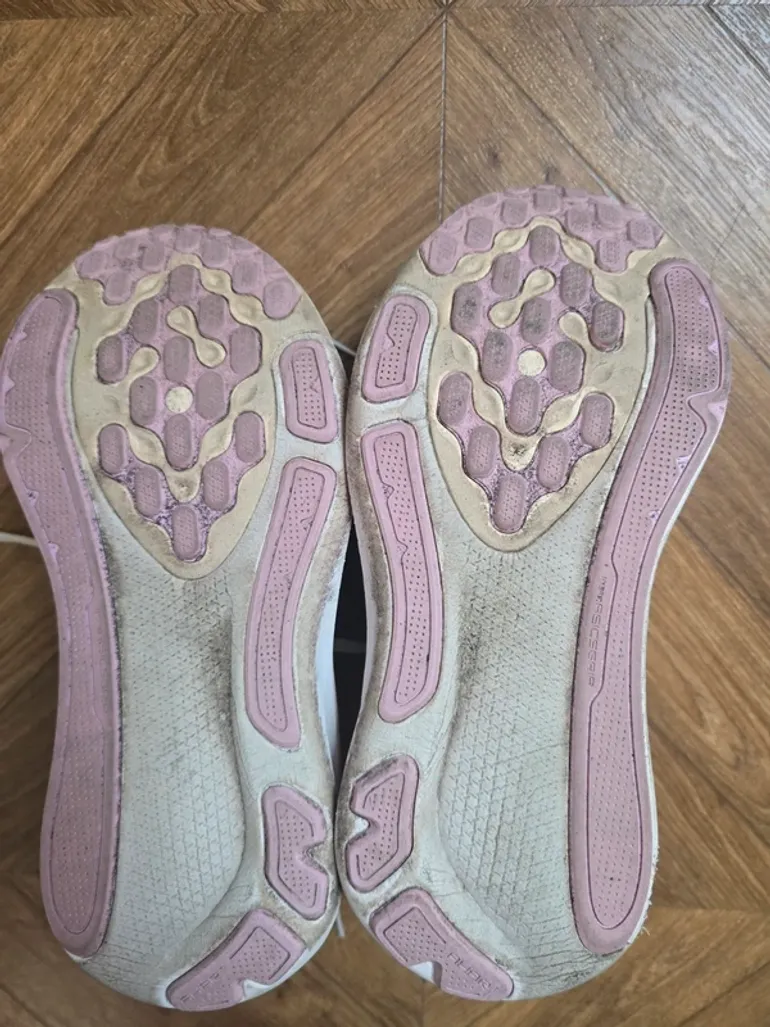 Asics Kayano Gel 33 bike d'occasion — image 6 sur 9