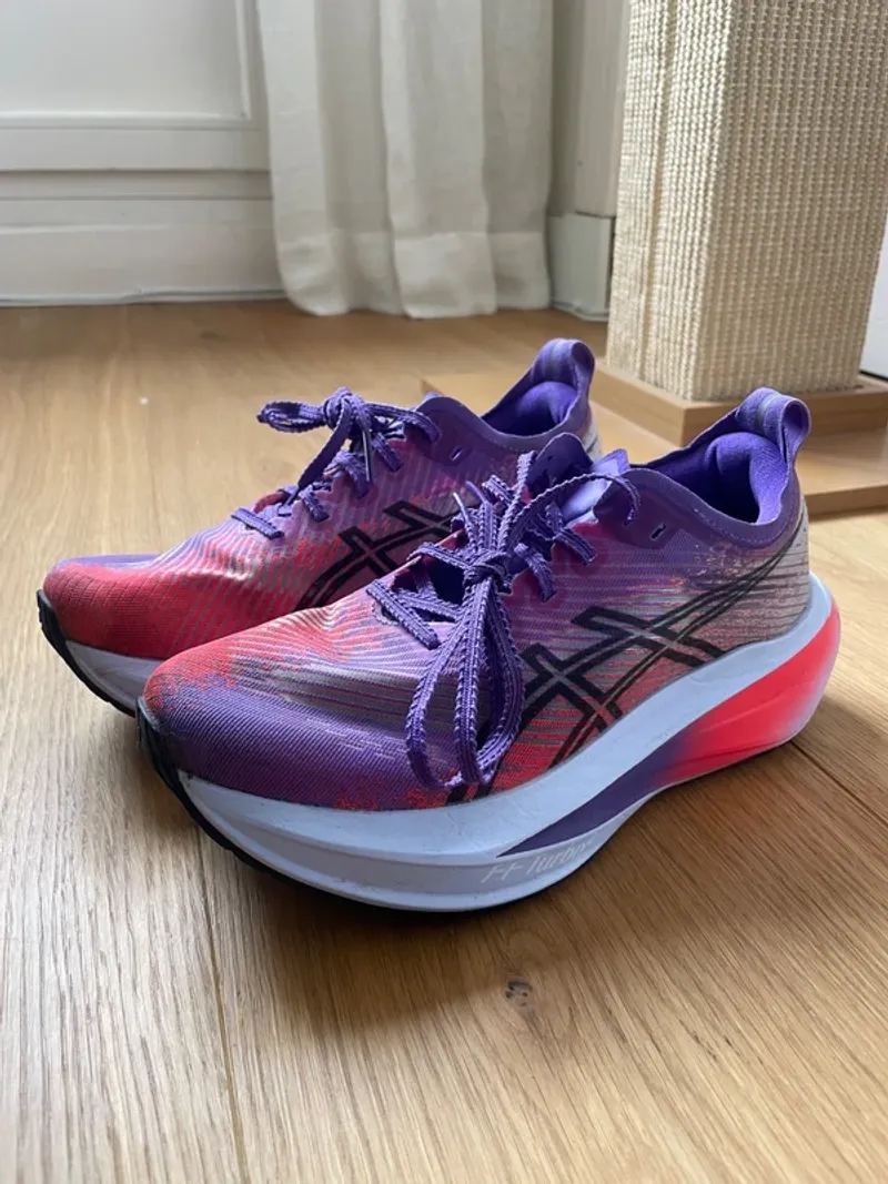 Brugt Asics Megablast Running Shoes