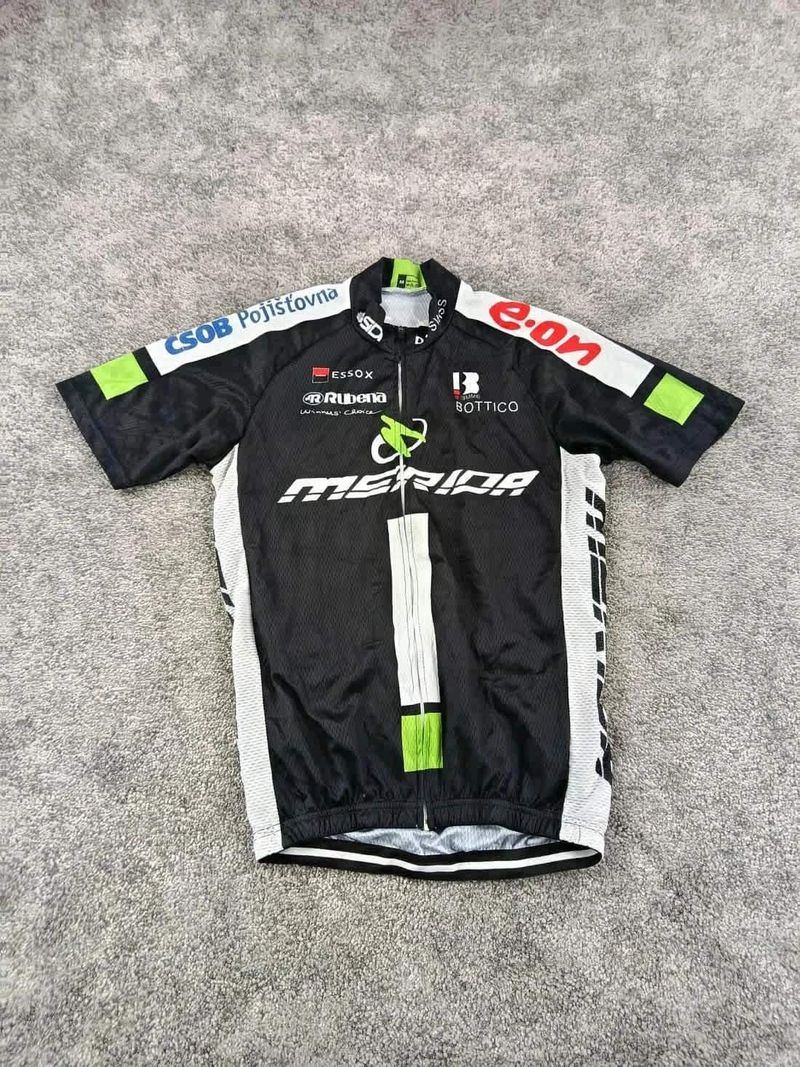 Tweedehands Inkospor maillot velo homme taille m -10 7519 cyclisme route respirant Merida, marque:, état: Bon état, taille: M, 10, 00 € Cycling Clothing