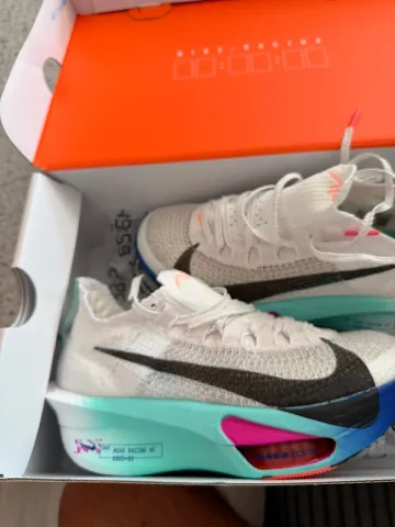 Used Orange Nike Air Zoom Alphafly NEXT% 3 bike — image 7 of 7