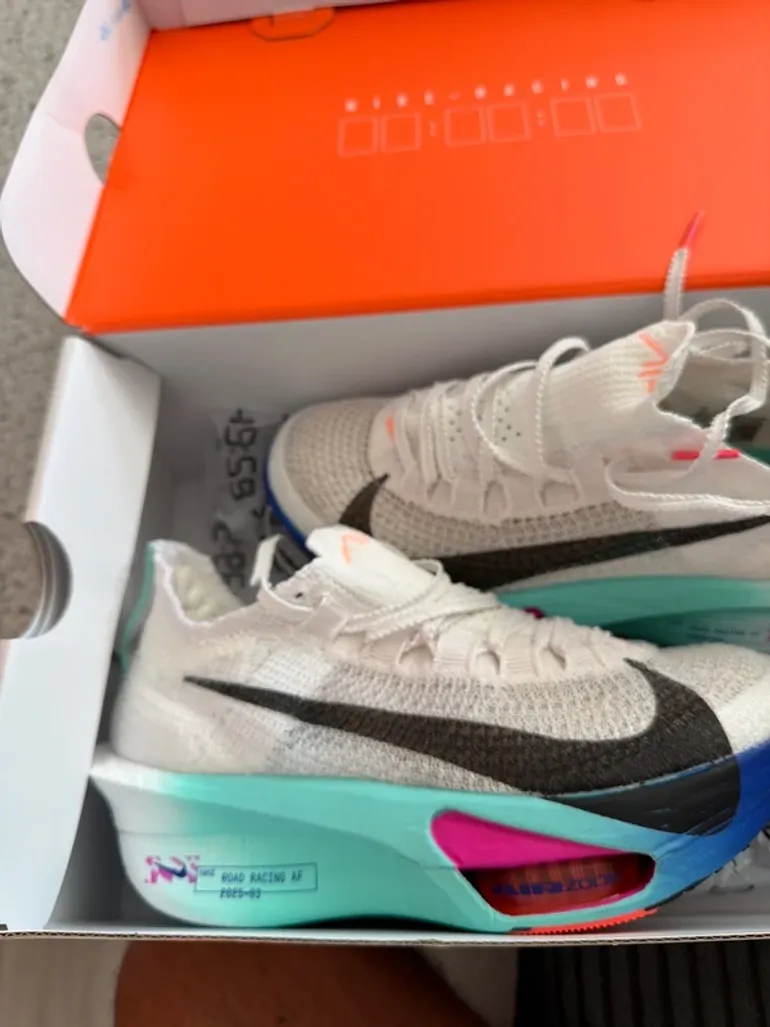 Used Orange Nike Air Zoom Alphafly NEXT% 3 bike — image 7 of 7