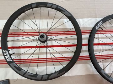 Tweedehands Zipp 303 Firecrest Wheels 2024 bike — afbeelding 7 van 9