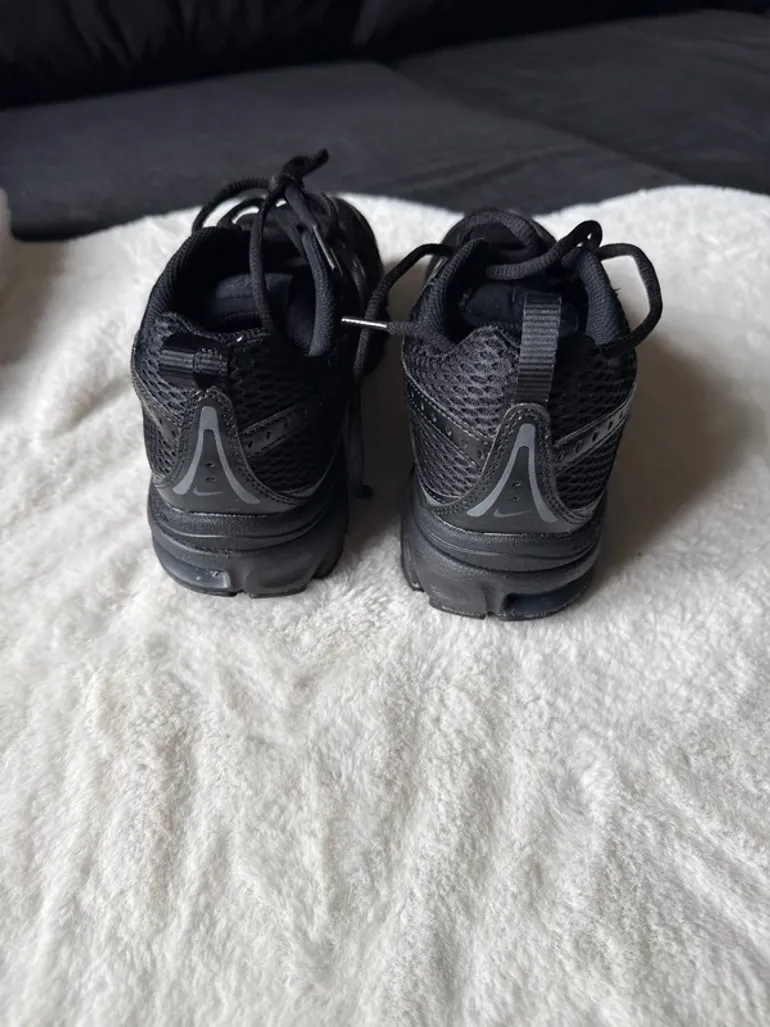 Used Nike Damen Schuhe bike — image 4 of 5