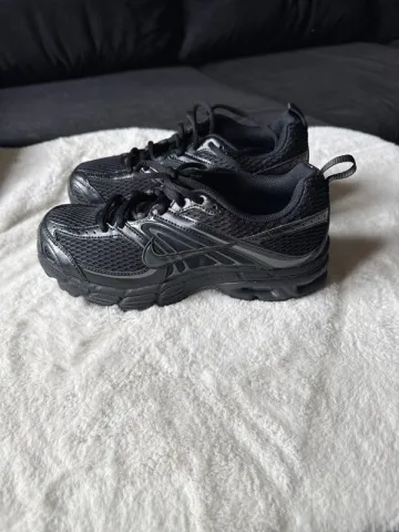 Used Nike Damen Schuhe bike — image 2 of 5