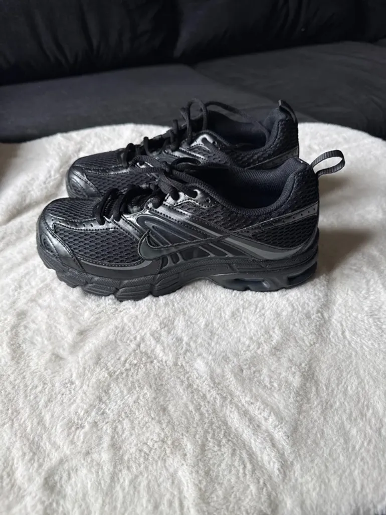 Used Nike Damen Schuhe bike — image 2 of 5