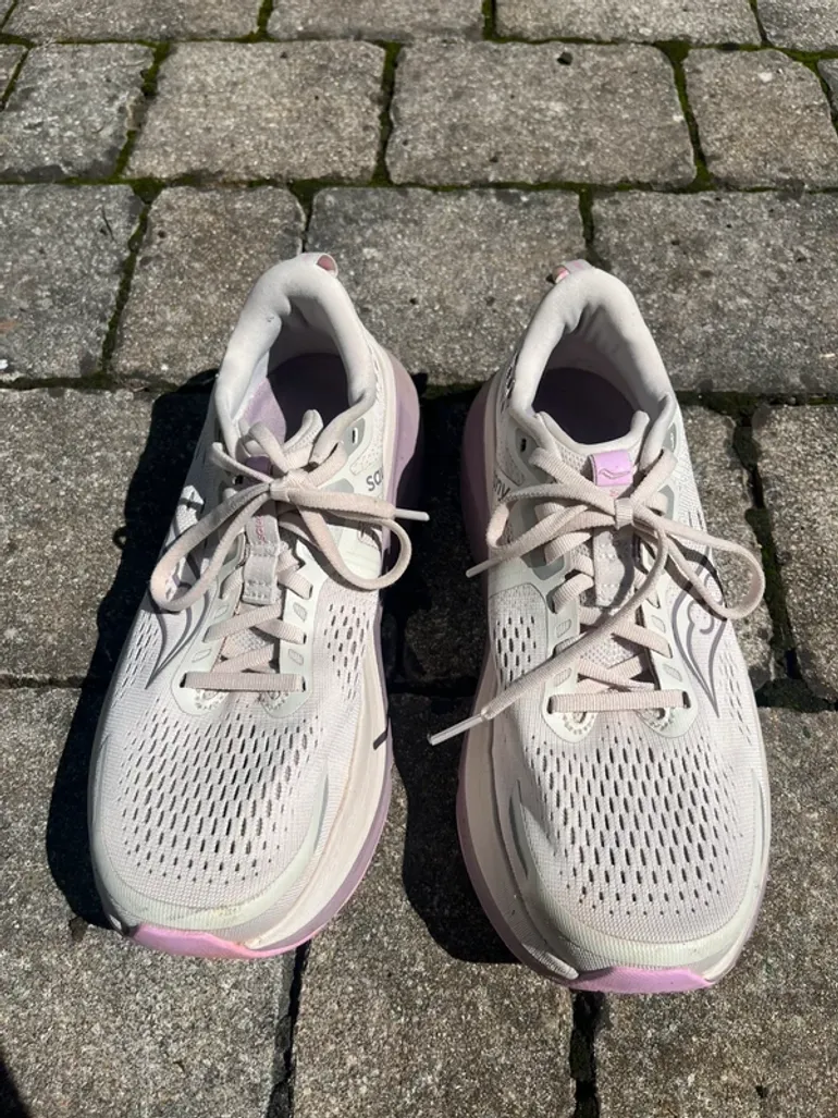 Tweedehands Saucony Guide 18 bike — afbeelding 4 van 7