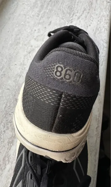 Używany New Balance 860 v14 bike — zdjęcie 4 z 5