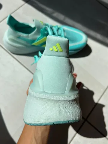 Used Adidas Ultra Boost bike — image 4 of 9
