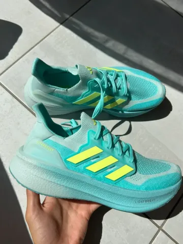 Used Adidas Ultra Boost bike — image 1 of 9
