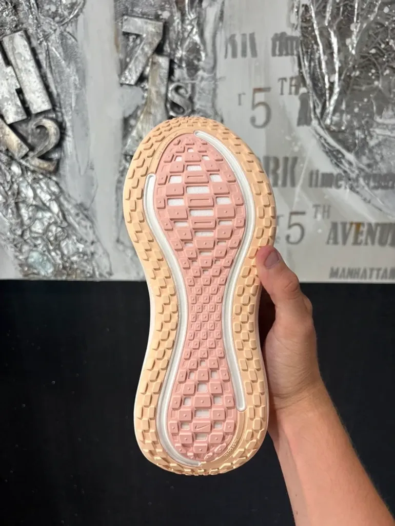 Tweedehands Premium Nike ZoomX Vomero bike — afbeelding 14 van 15