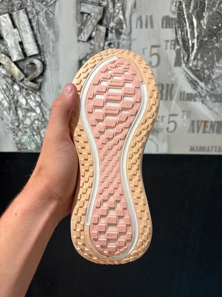 Tweedehands Premium Nike ZoomX Vomero bike — afbeelding 8 van 15