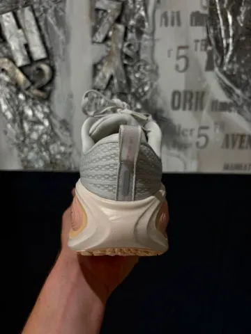 Tweedehands Premium Nike ZoomX Vomero bike — afbeelding 7 van 15