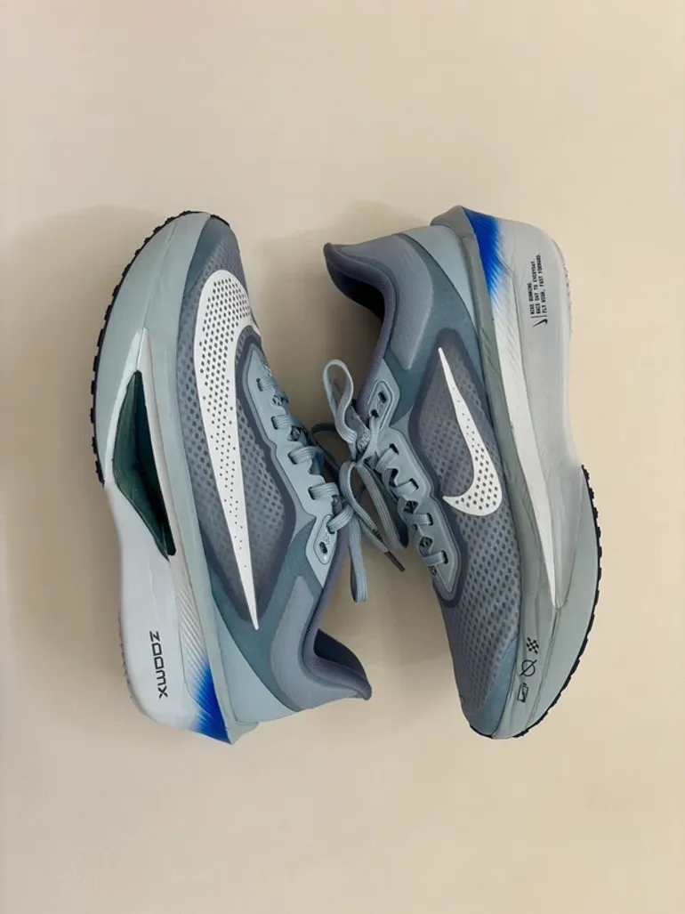 Used Standard Nike Zoom Fly 6 bike — image 2 of 9