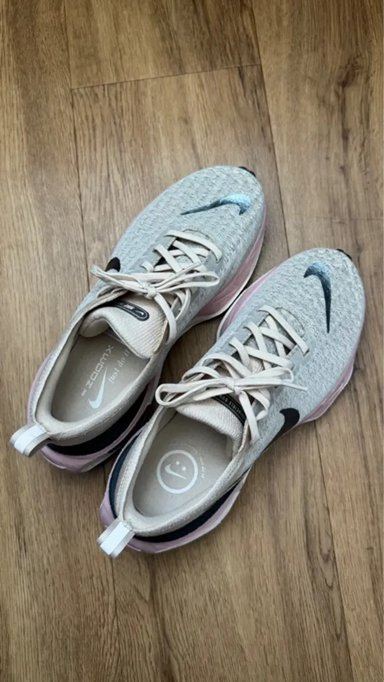 Used Nike ZoomX Invincible Run 3 bike — image 2 of 10