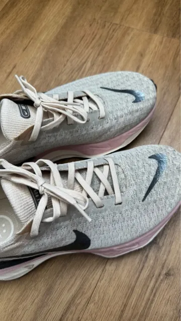 Used Nike ZoomX Invincible Run 3 bike — image 3 of 10