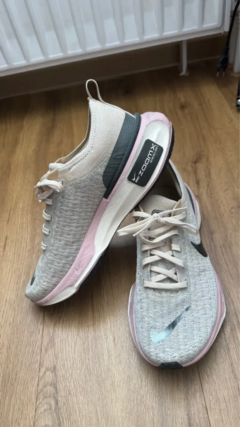 Used Nike ZoomX Invincible Run 3 bike — image 10 of 10