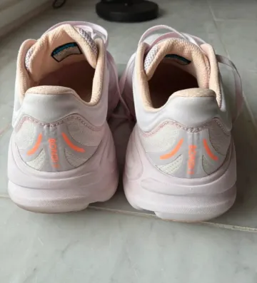 Gebrauchtes Hoka Bondi 9 bike — Bild 2 von 9